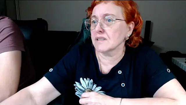 JoannaAndNeighbour লাইভ XXX চ্যাট