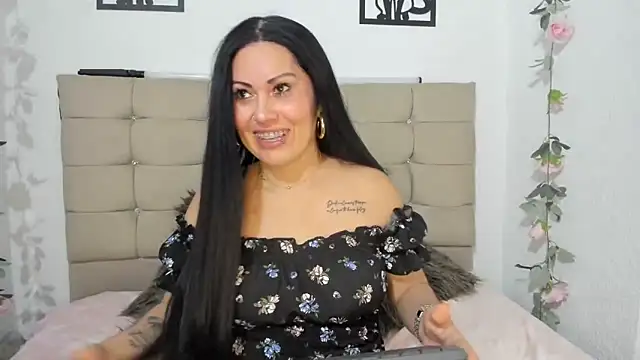 Tania_mature Live XXX-chat