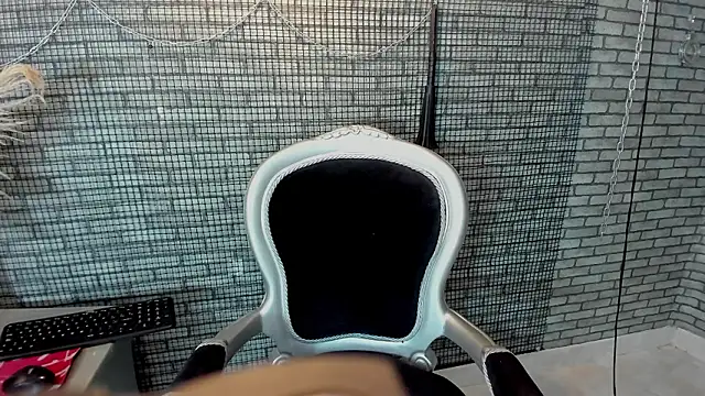 Chat XXX en directo de Briana_24