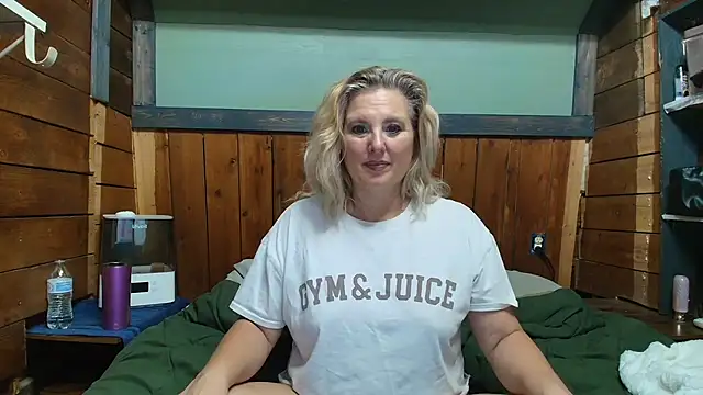 Webkamerová show lisaxlovexxx