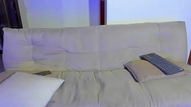 Chat XXX ao vivo de Nikki__uwu