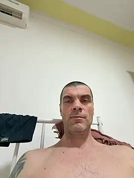 DOMINATOR_SIR-MASTER Chat XXX in diretta