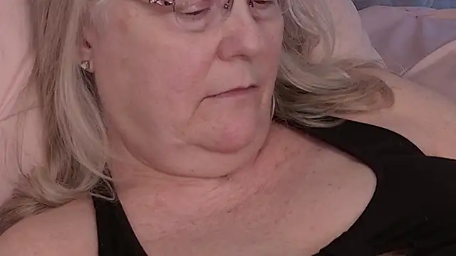 แชท XXX สดของ Kaitlyn_Winters