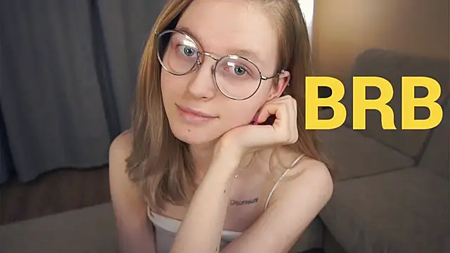 ToyaPletz live XXX chat