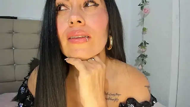 Chat XXX en directo de Tania_mature