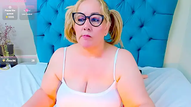 Nayla_Garnern Live XXX chat