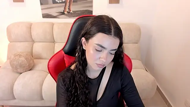 IsaConnor Adlı Modelin Canlı XXX Sohbeti