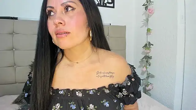 Tania_mature Chat XXX live