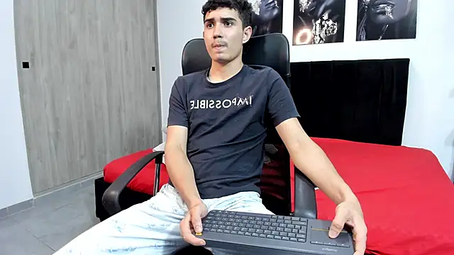 Онлайн чат XXX Alejo_Grey