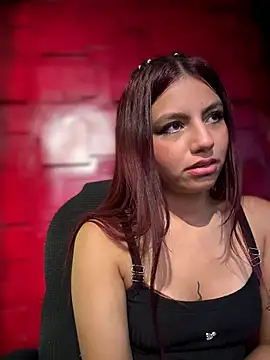 Czat XXX na żywo – Emily-teen