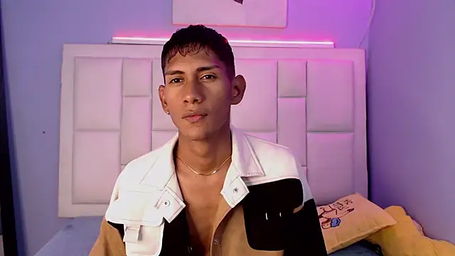 Chat XXX en directo de Nick_Collins18