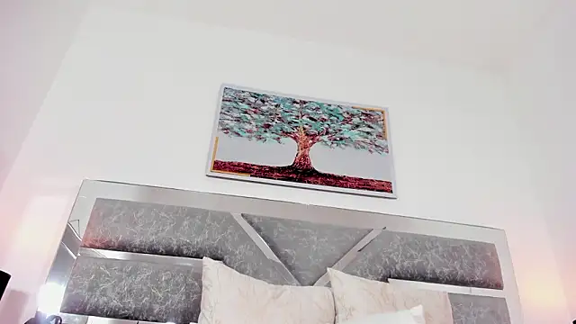 Chat +18 de Slut_Milf_ ao vivo