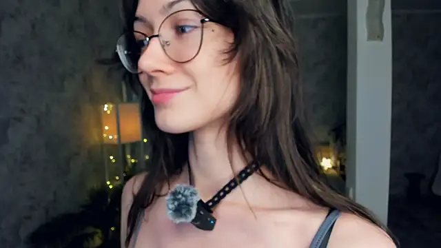 Chat +18 de ReneeLippeatt ao vivo