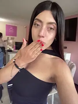 ElectraPink_ 即時 XXX 聊天