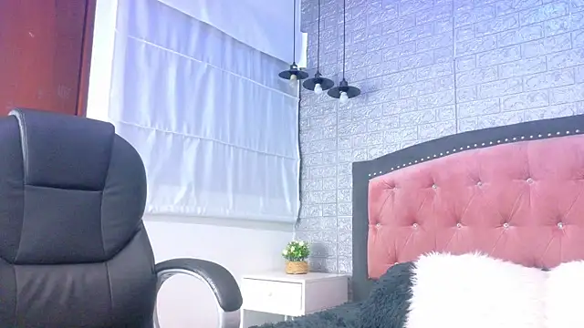 Czat XXX na żywo – Nicolleth_tk