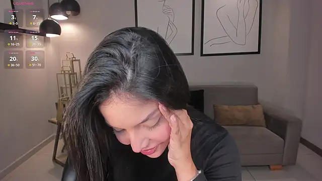 แชท XXX สดของ NinaMichelle