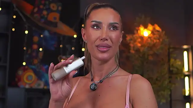 Show de Evelyn_Evyyy na webcam