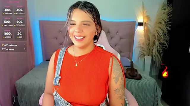 Ashley_dolll Adlı Modelin Canlı XXX Sohbeti