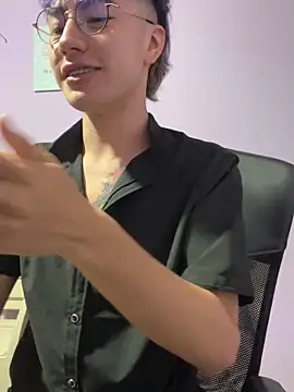 Chatroom XXX en direct de AlexanderCollman2