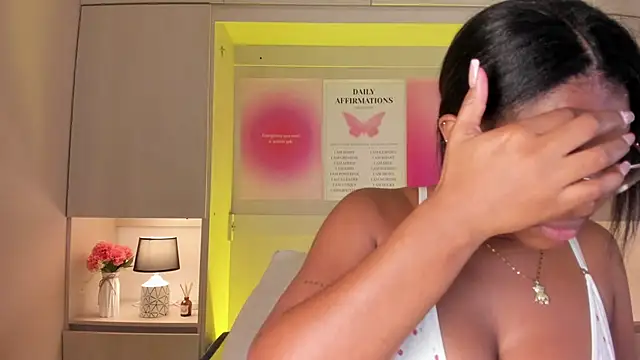 tamaraa_smiith: онлайн-секс-чат