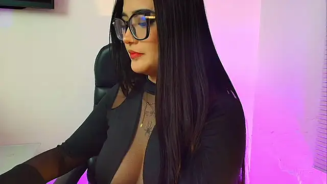 Susana_hank2 Chat XXX live