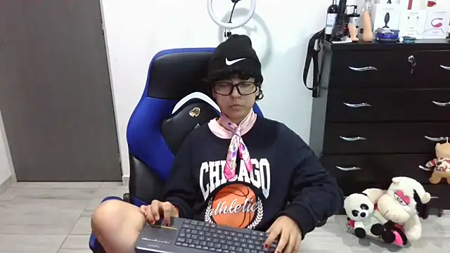 Chat XXX ao vivo de thomascooper7