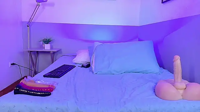 cutepetitee Chat XXX live