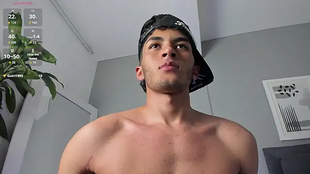 Tylerffoxx Chat XXX in diretta