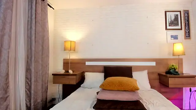 JenniferAuriston Chat XXX in diretta