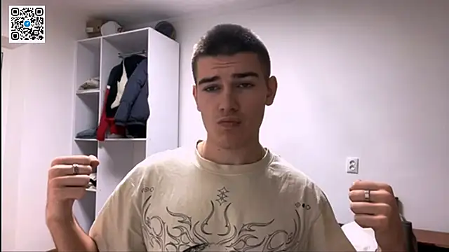 _BarePulse Chat XXX in diretta