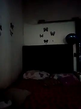 Nicolle_Milf's Live XXX Chat