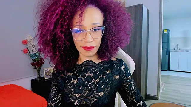 ScarlettMalbec Adlı Modelin Canlı XXX Sohbeti