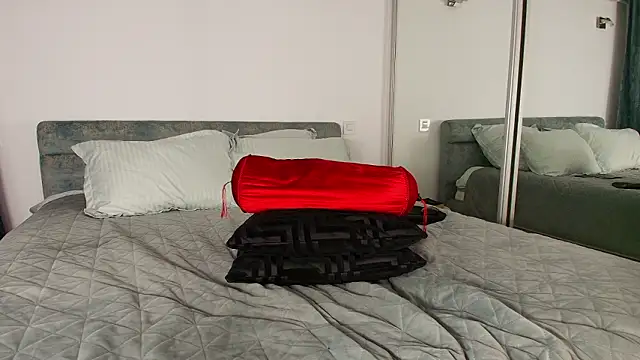 Angellyque Adlı Modelin Canlı XXX Sohbeti