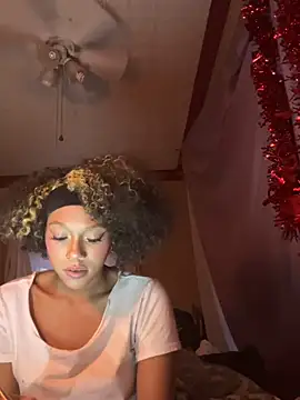 Онлайн чат XXX Tamiii420