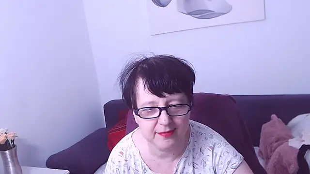 ChristaRose: онлайн-секс-чат