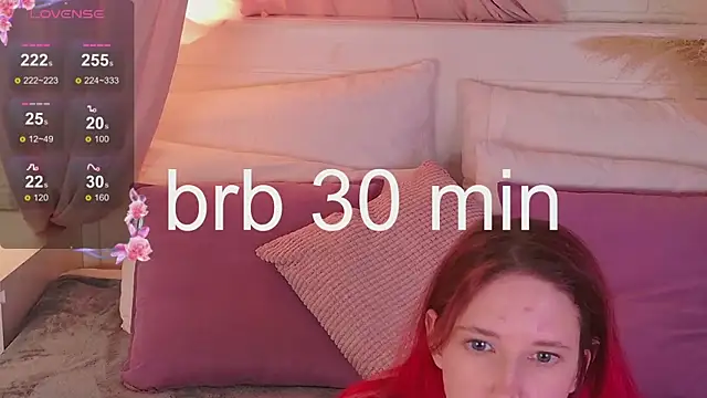 Kim_Redd Show in webcam