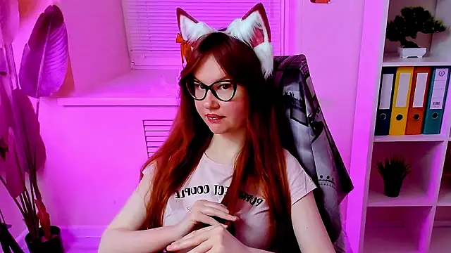 CarolGiggly's Live XXX Chat