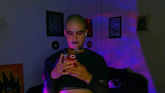 alex_one888 Chat XXX in diretta