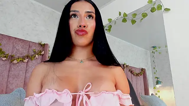 AnyaJay Adlı Modelin Canlı XXX Sohbeti