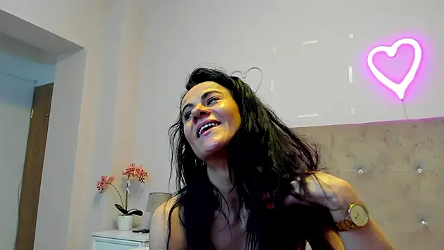 brianaflynt 网络视讯表演