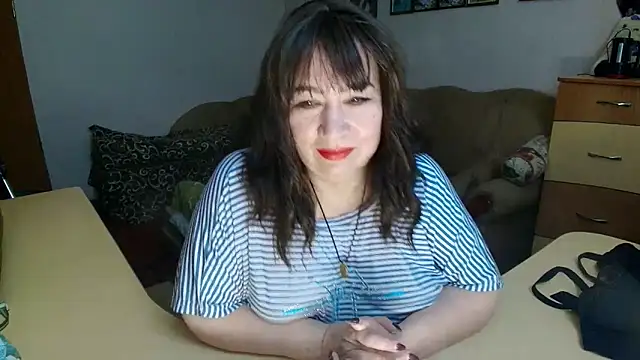 Lucretia_Goldi_ Chat XXX live