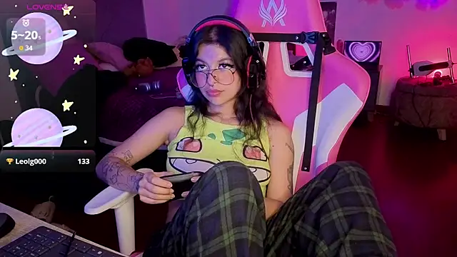 larah_uwuのライブXXXチャット