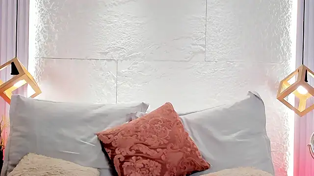 sarah_salis_ Live XXX-chat