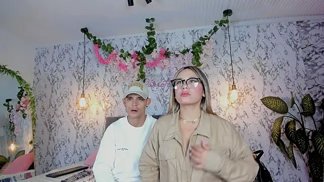 Bonny_and_carrot's Live XXX Chat