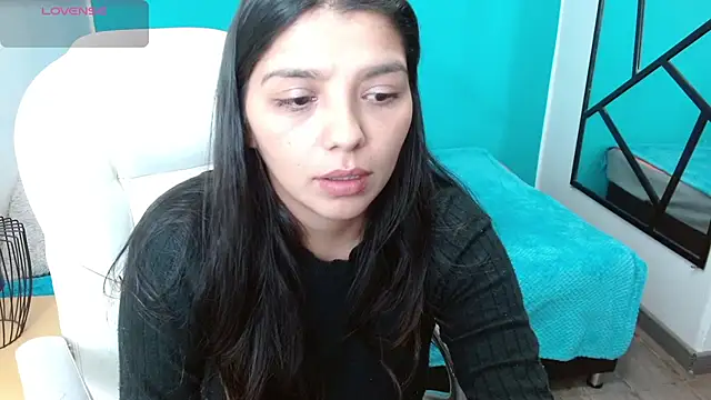 Pokazy przed kamerką – issa__nassar