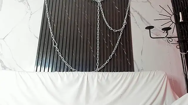 Tatis__ élő XXX-chatje