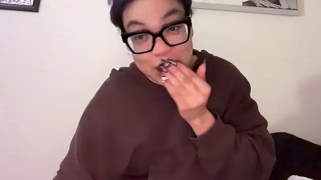 zahrabliss élő XXX-chatje