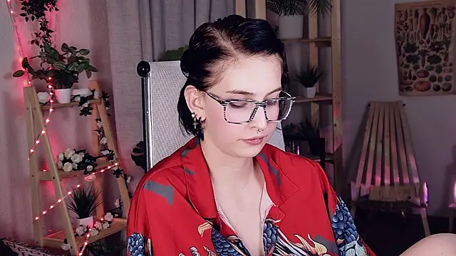 ElenaSomerhalderのライブXXXチャット