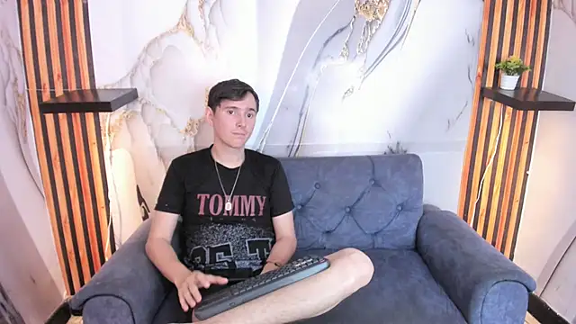 Ruby_and_Aaron Live XXX Chat