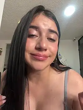 KallyMyller1 élő XXX-chatje